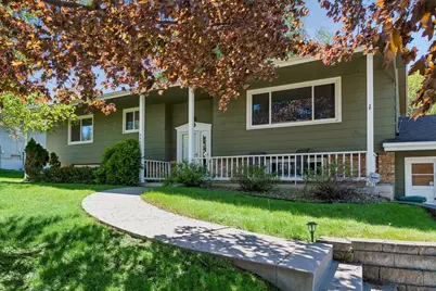 9400 Toledo Avenue S, Bloomington, MN 55437 - Photo 2