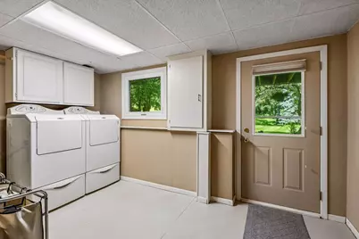 9400 Toledo Avenue S, Bloomington, MN 55437 - Photo 44