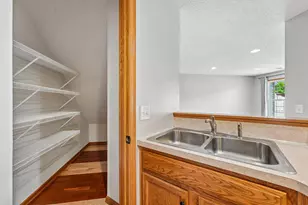 2744 Wagon Wheel Trl, Chaska, MN 55318 - Photo 10