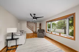 15408 Drexel Ct, Apple Valley, MN 55124 - Photo 2