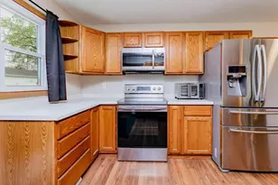 1001 18th St S, Fargo,  58103 - Photo 6