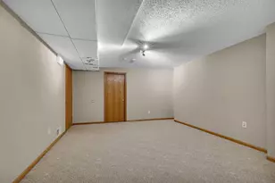 1812 Haller Way, Saint Cloud, MN 56301 - Photo 44