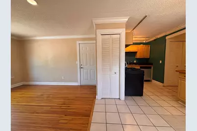 423 W 31st Street #102, Minneapolis, MN 55408 - Photo 14