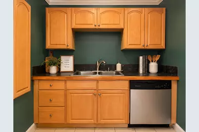 423 W 31st Street #102, Minneapolis, MN 55408 - Photo 6