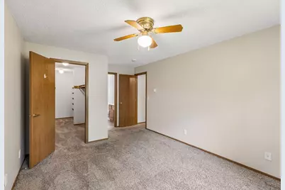 5447 Babcock Trail #S206, Inver Grove Heights, MN 55077 - Photo 10