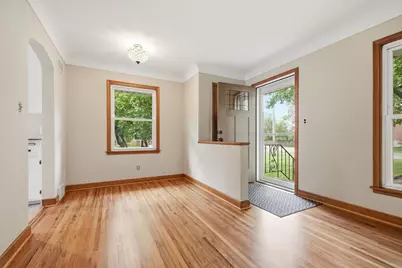 1015 Dionne Street, Roseville, MN 55113 - Photo 8