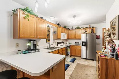 7036 49th Street N, Oakdale, MN 55128 - Photo 8