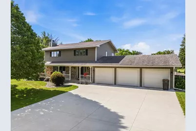 1203 22nd Avenue SW, Austin, MN 55912 - Photo 2