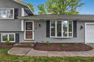 14735 91st Pl N, Maple Grove, MN 55369 - Photo 2