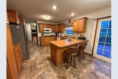1228 Edgewood Drive, Thief River Falls, MN 56701 - Photo 4