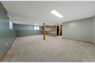 421 10th Avenue SE, Faribault, MN 55021 - Photo 34