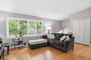 15074 Woodhill Trail, Eden Prairie, MN 55346 - Photo 6