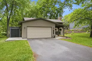 15074 Woodhill Trail, Eden Prairie, MN 55346 - Photo 44