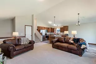 962 York Ct, Brainerd, MN 56401 - Photo 2