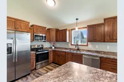 962 York Court, Brainerd, MN 56401 - Photo 4