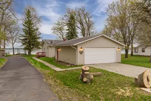 22465 Seifert Beach Rd, Pelican Rapids, MN 56572 - Photo 14