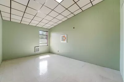 612 N Brown Street, Winthrop, MN 55396 - Photo 18