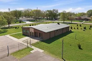 612 N Brown St, Winthrop, MN 55396 - Photo 1