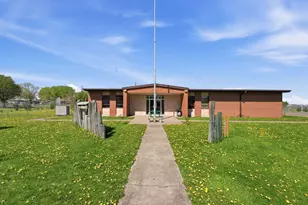 612 N Brown St, Winthrop, MN 55396 - Photo 22