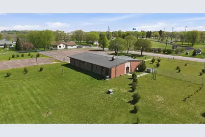 612 N Brown Street, Winthrop, MN 55396 - Photo 28