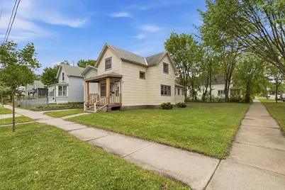 256 Rose Avenue W, Saint Paul, MN 55117 - Photo 2
