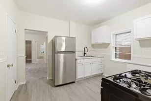 256 Rose Ave W, Saint Paul, MN 55117 - Photo 10