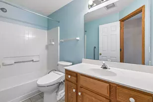 1692 Oakbrooke Way, Eagan, MN 55122 - Photo 32