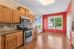 1692 Oakbrooke Way, Eagan, MN 55122 - Photo 12