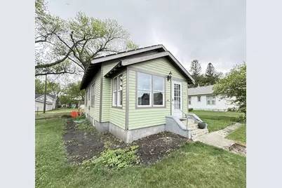 246 E Rooney Avenue, Appleton, MN 56208 - Photo 2