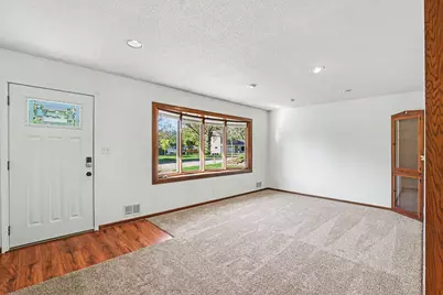 2050 Farrington Street, Roseville, MN 55113 - Photo 6