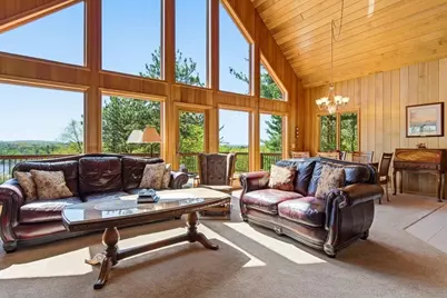 8199 19th Avenue, Eau Claire, WI 54703 - Photo 2