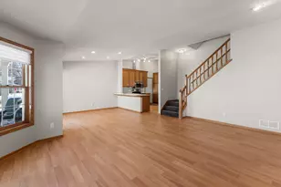809 Ivy Ln, Eagan, MN 55123 - Photo 12