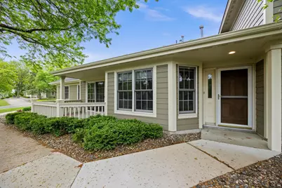 809 Ivy Lane, Eagan, MN 55123 - Photo 4
