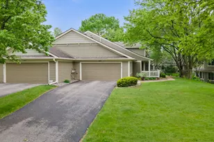 809 Ivy Ln, Eagan, MN 55123 - Photo 46