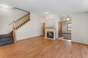 809 Ivy Ln, Eagan, MN 55123 - Photo 10