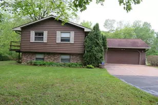 1682 38th St, Somerset, WI 54025 - Photo 2