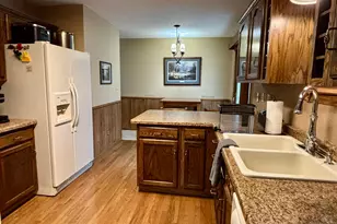 1304 Dale St, Thief River Falls, MN 56701 - Photo 8