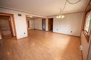 207 Daisy Ave W, Pillager, MN 56473 - Photo 10