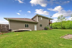 1540 Greenleaf Rd, Owatonna, MN 55060 - Photo 6