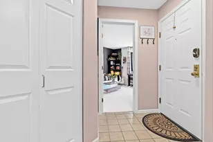 7631 Edinborough Way, Edina, MN 55435 - Photo 10