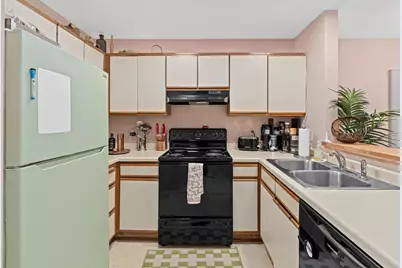 7631 Edinborough Way #5213, Edina, MN 55435 - Photo 4