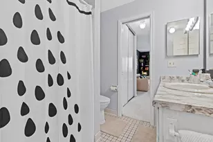 7631 Edinborough Way, Edina, MN 55435 - Photo 8