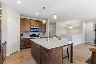 2080 Ridgepointe Dr, Hastings, MN 55033 - Photo 10