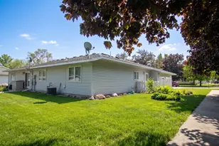 302 Grove St, Lyle, MN 55953 - Photo 16