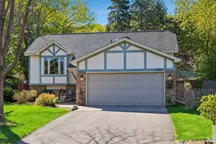 12971 Morgan Pl, Burnsville, MN 55337 - Photo 2