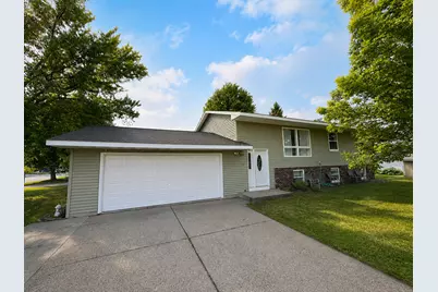 5250 W 9th Street, Winona, MN 55987 - Photo 1