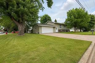 5250 W 9th St, Winona, MN 55987 - Photo 2