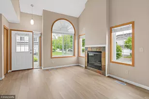 1900 Hawthorne Point, Hudson, WI 54016 - Photo 4