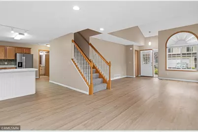 1900 Hawthorne Point, Hudson, WI 54016 - Photo 10