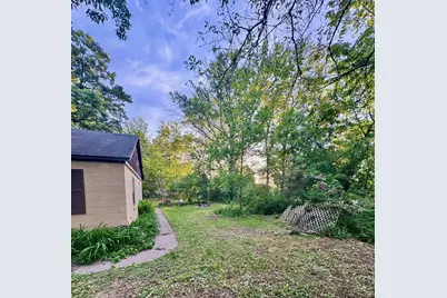 1537 11th Avenue SE, Saint Cloud, MN 56304 - Photo 2